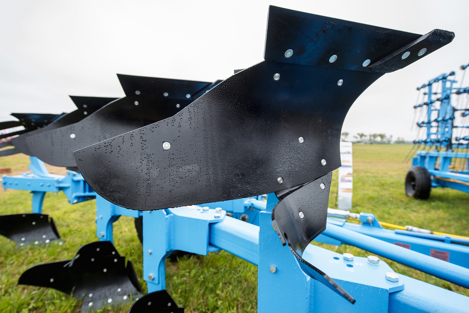 Плуг peresvet ппо-8-35. 000-01. Плуг пересвет 8-35. Плуг пересвет 8-35. Плуг алмаз пересвет оборотный.