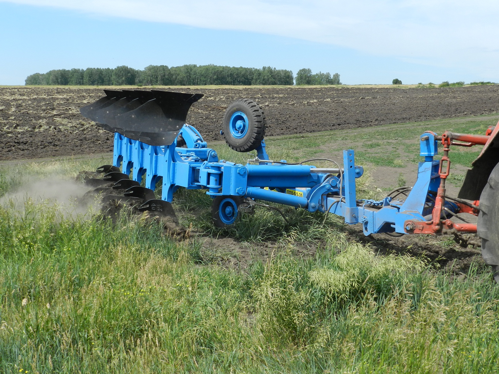 плуг прицепной пп-9+2 агромаш. прицепной плуг. прицепной плуг - труженик для дт 75. прицепной модульный плуг мпм-11. пбс 12п плуг.